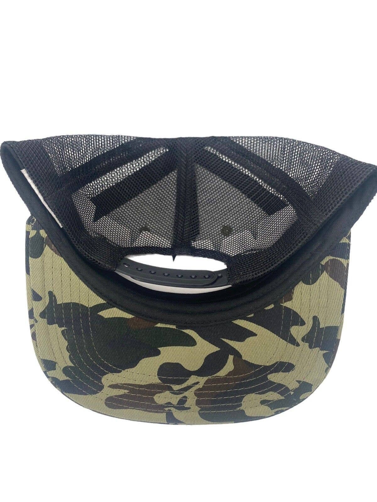 Disc Golf THROWING DISC Man CAMO Hat Trucker Cap Snap Back Disc Golf Vinyl Logo